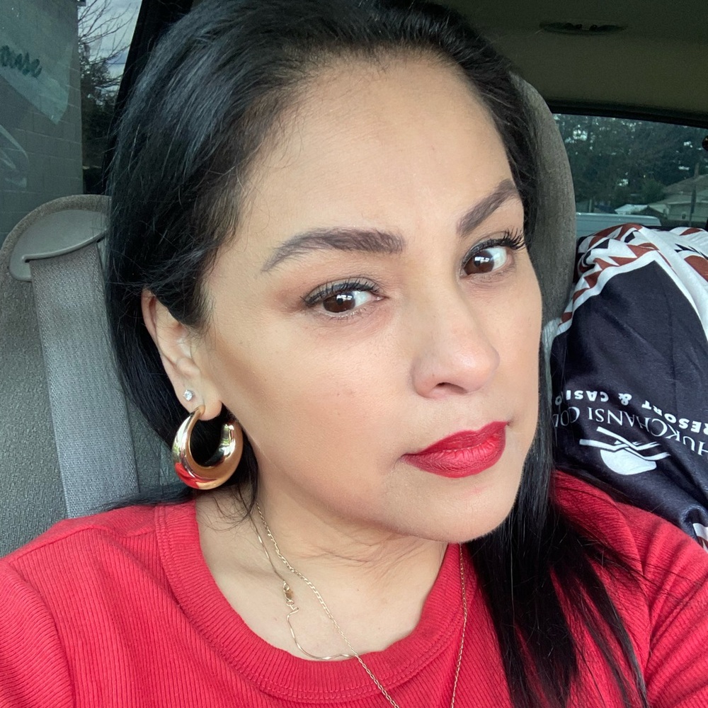 Meet your Posher, Corina